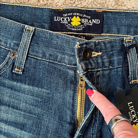 NWT Lucky Brand Riley Cut Off Shorts - Picture 3 of 12